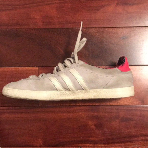 Adidas Gazelle Flat Shoes - Picture 2 of 4